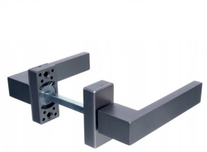 Klamka drzwiowa DUBLIN na krótkim szyldzie - Inox F6