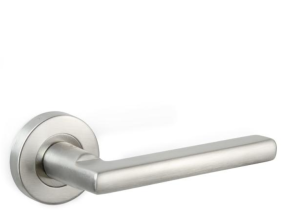 KLAMKA DRZWIOWA K-751-05 INOX S8 ASTON