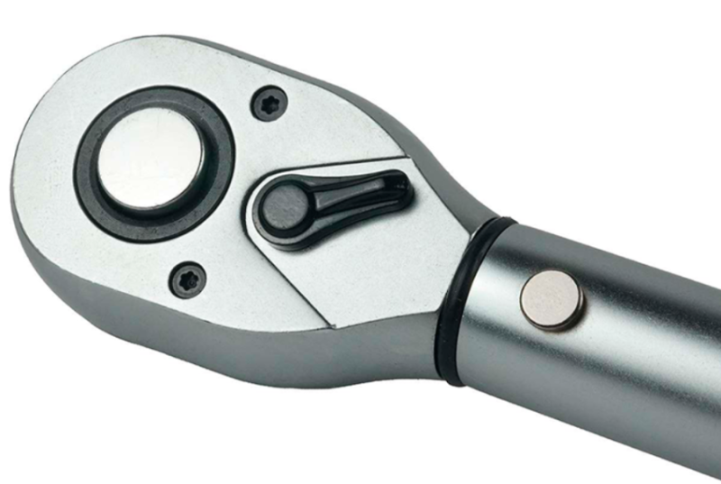 KLUCZ DYNAMOMETRYCZNY DWUKIERUNKOWY KALIBROWANY 1/2" / 40-220 Nm