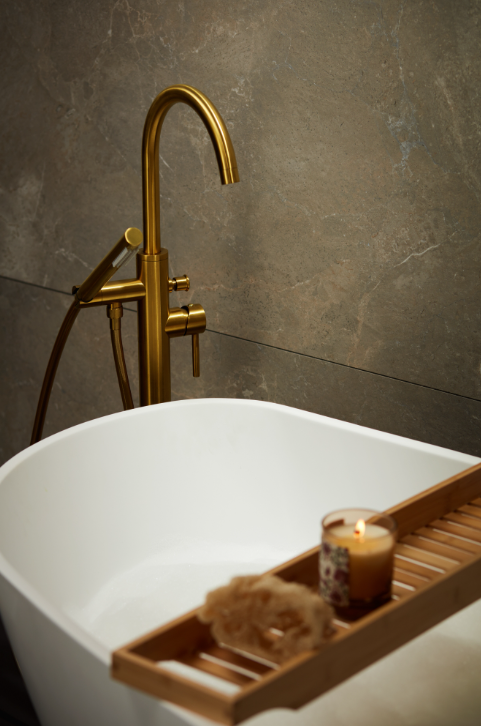 BATERIA WANNOWA WOLNOSTOJĄCA MOZA BRUSHED GOLD