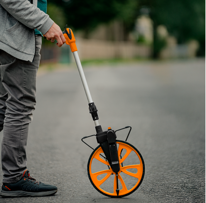 MIARA- KÓŁKO POMIAROWE Z LICZNIKIEM MECHANICZNYM I SKŁADANYM TRZONKIEM