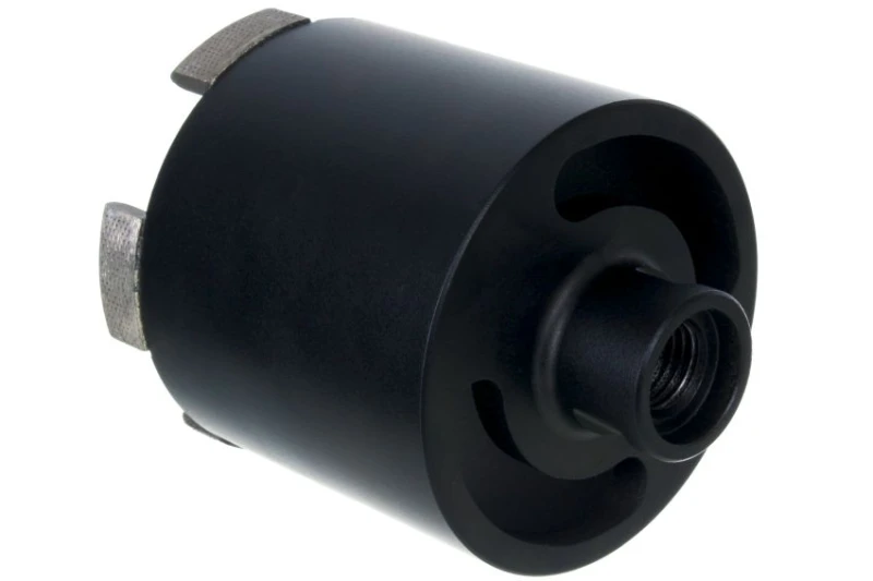 C8240 3.jpg